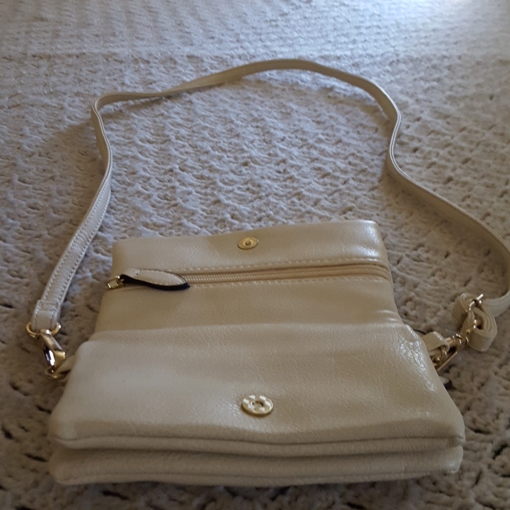 Small shoulder bag. - Picture 2 of 5